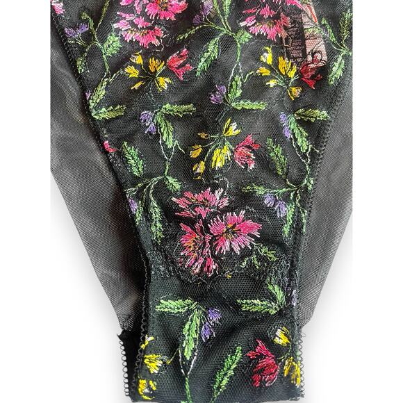 Victoria's Secret Very Sexy Embroidered Adjustable String Cheeky Panty Size XL - Picture 6 of 11